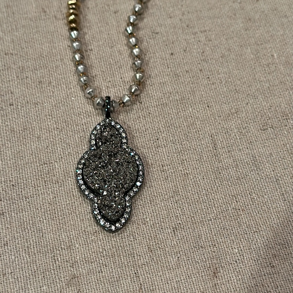 Stella & Dot Relic Pendant Necklace - Picture 2 of 2